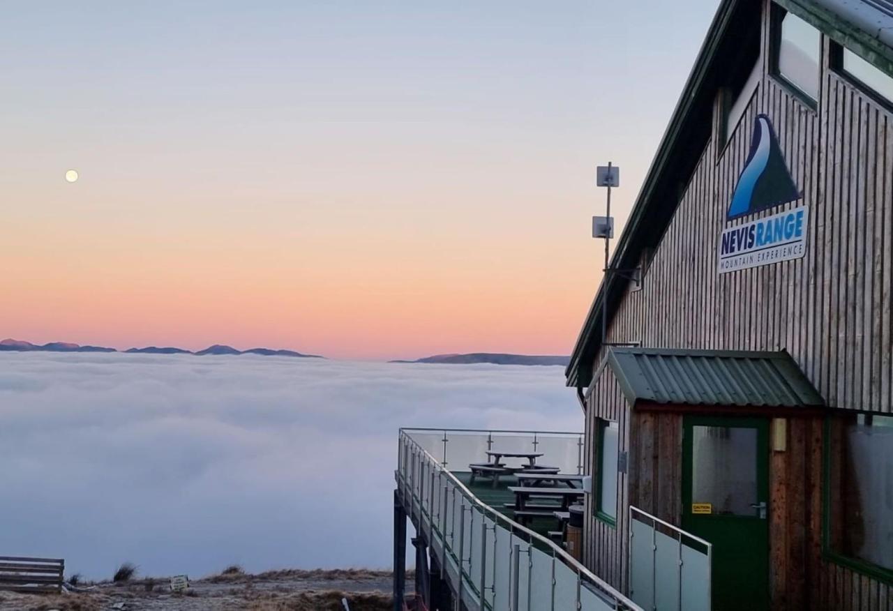 The Base Camp Hotel, Nevis Range فورت ويليام المظهر الخارجي الصورة